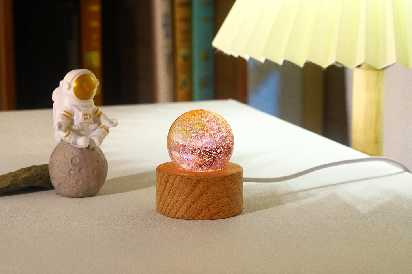 TY-935 A 7-piece set 40mm liuli ball with LED Wooden Base