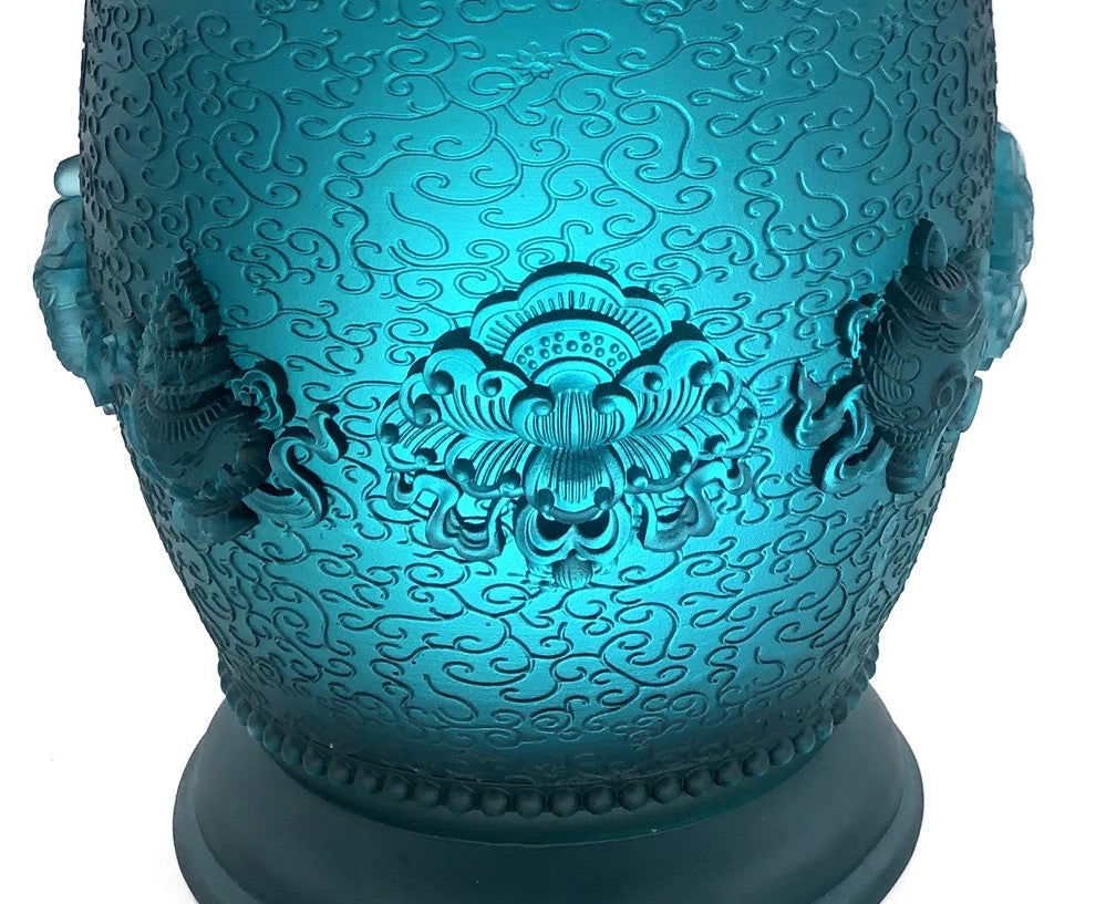 TXJ-332 Traditional Liuli vase Eight-Auspicious Symbol Home Decorative glass & crystal vases
