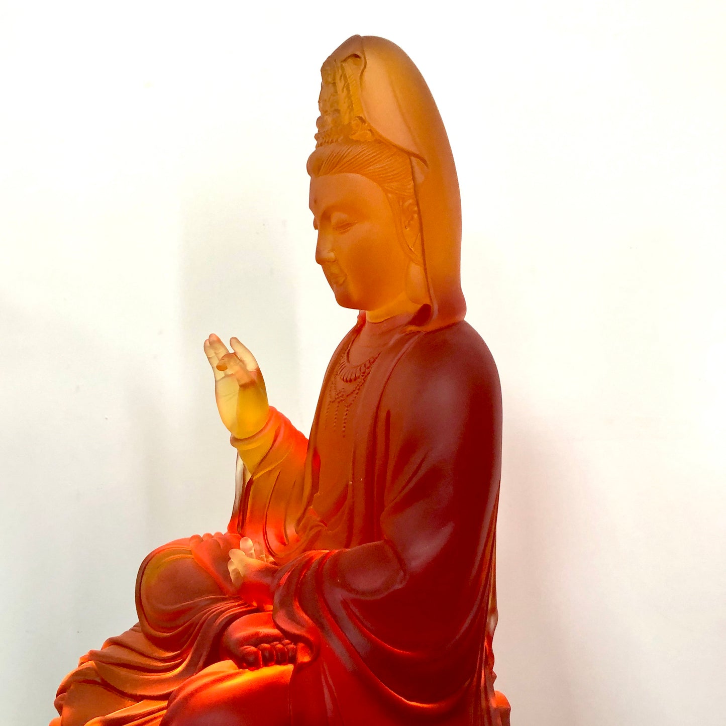 TXF-105Traditional Liuli Kwan-yin Sitting Buddha