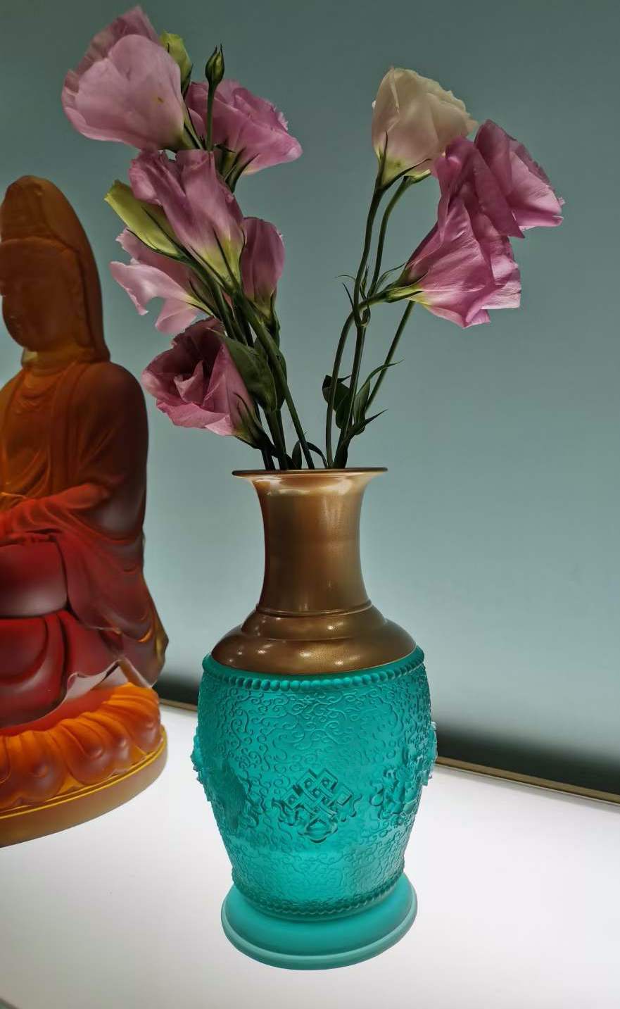 TXJ-332 Traditional Liuli vase Eight-Auspicious Symbol Home Decorative glass & crystal vases