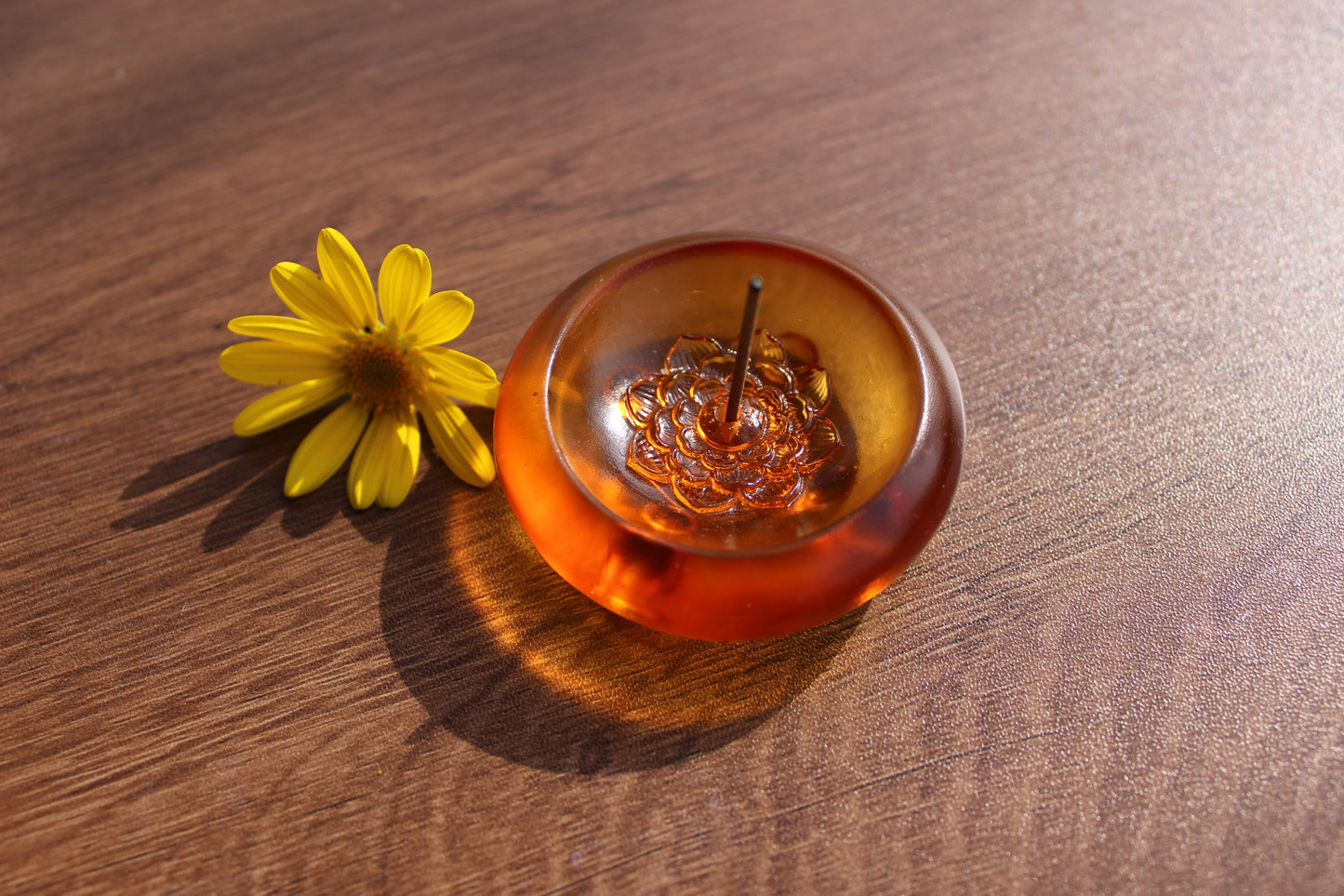 GF-974 Liuli Incense Stick Holder Lotus pattern Round