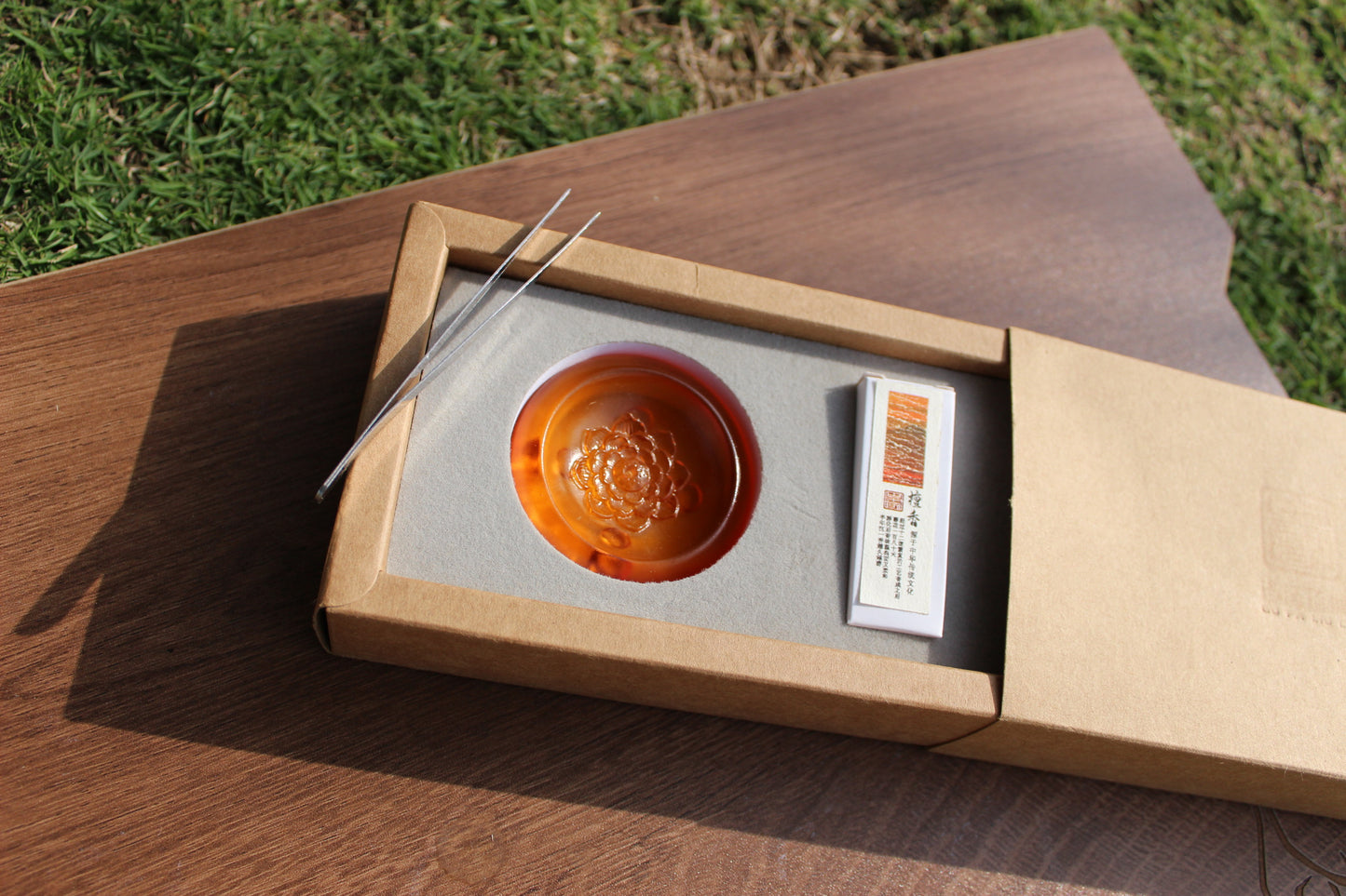 GF-974 Liuli Incense Stick Holder Lotus pattern Round