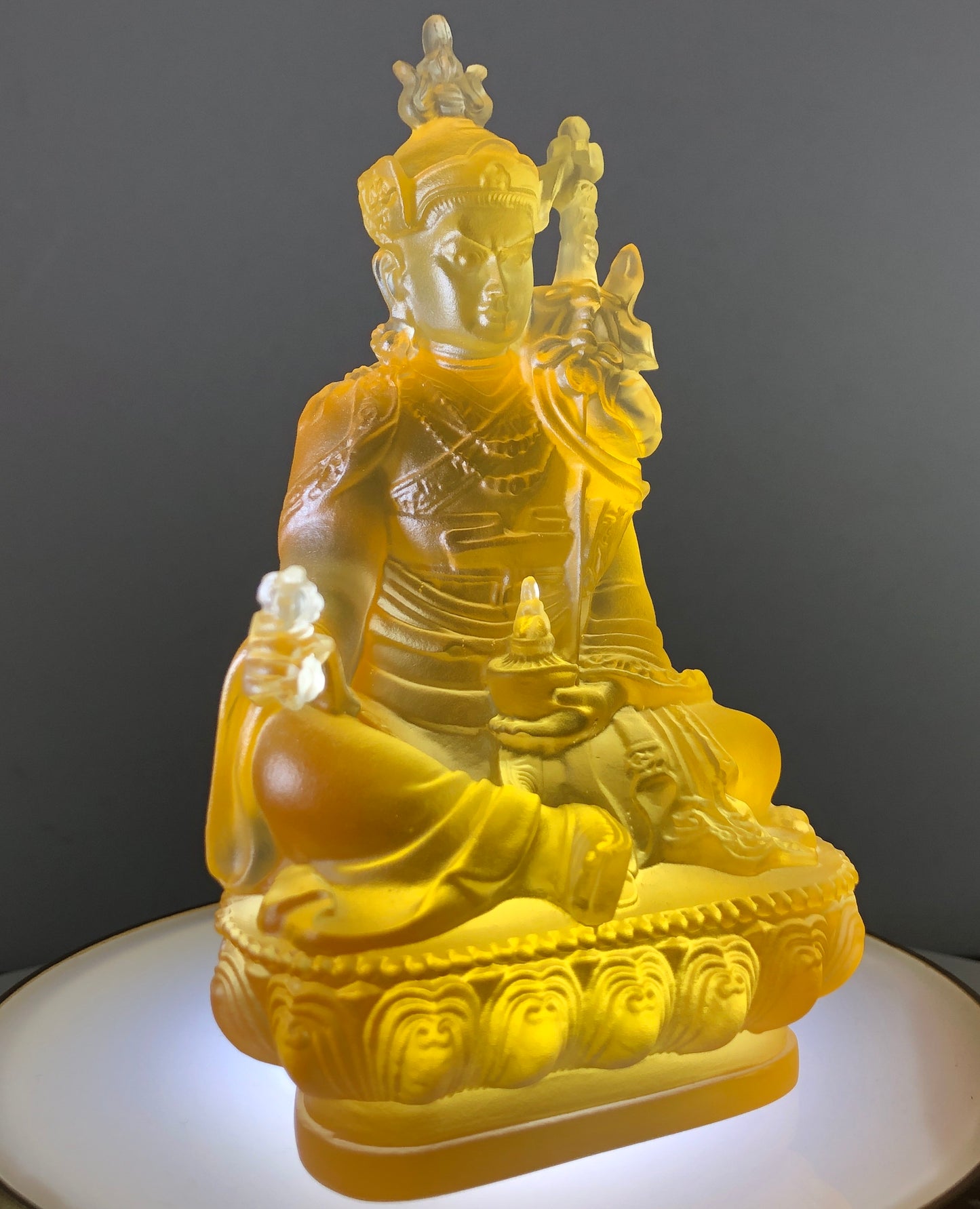 TXF-013 Factory Directly Selling Liuli Padmasamambhava Buddha Statue