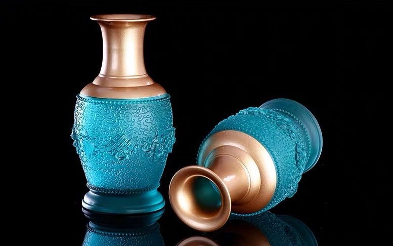 TXJ-332 Traditional Liuli vase Eight-Auspicious Symbol Home Decorative glass & crystal vases