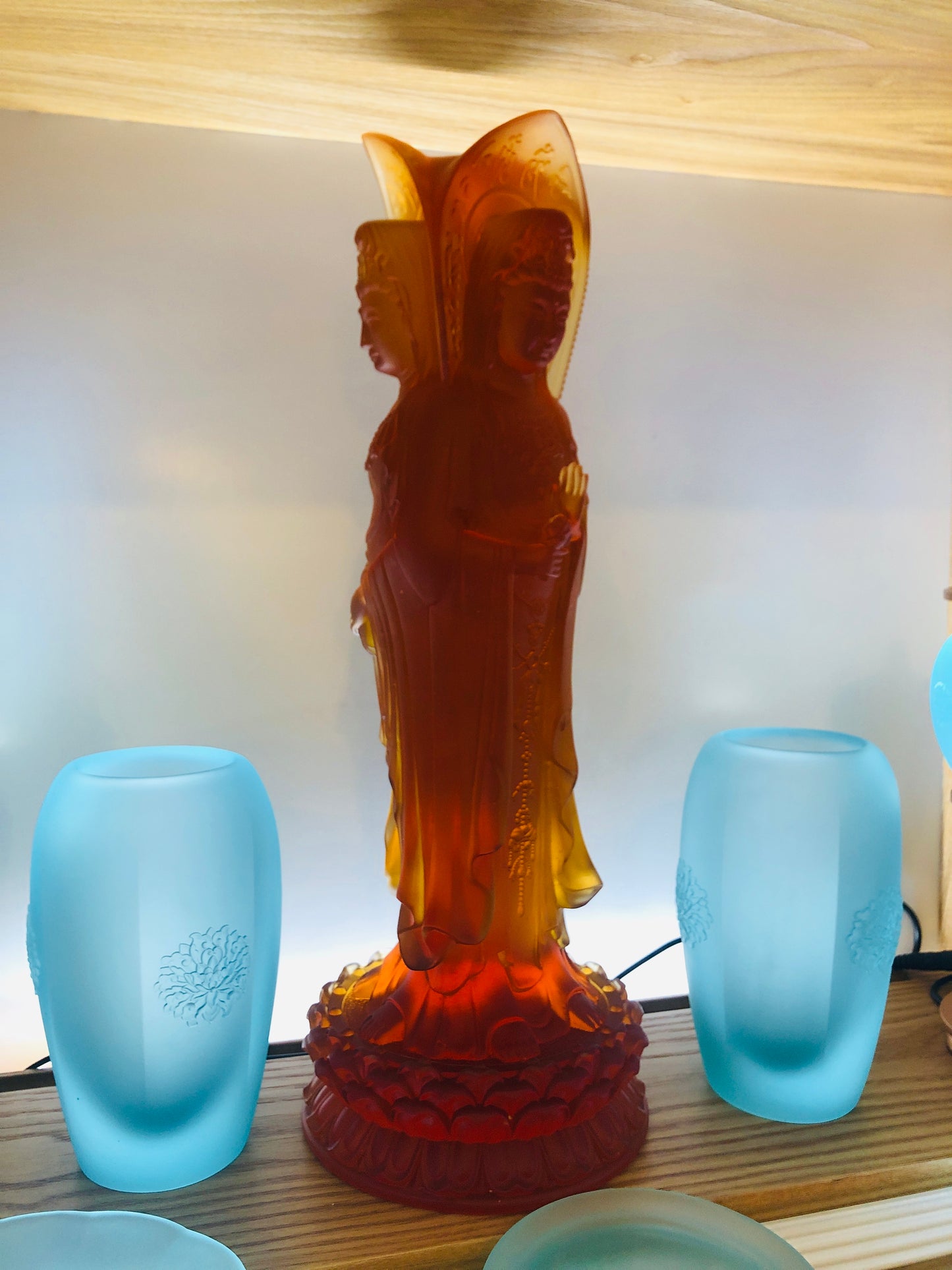 TXF-915 Trihedron Kwan-yin Guanyin Buddha Statue Traditional Liuli Crystal Colored Glaze Sculpture