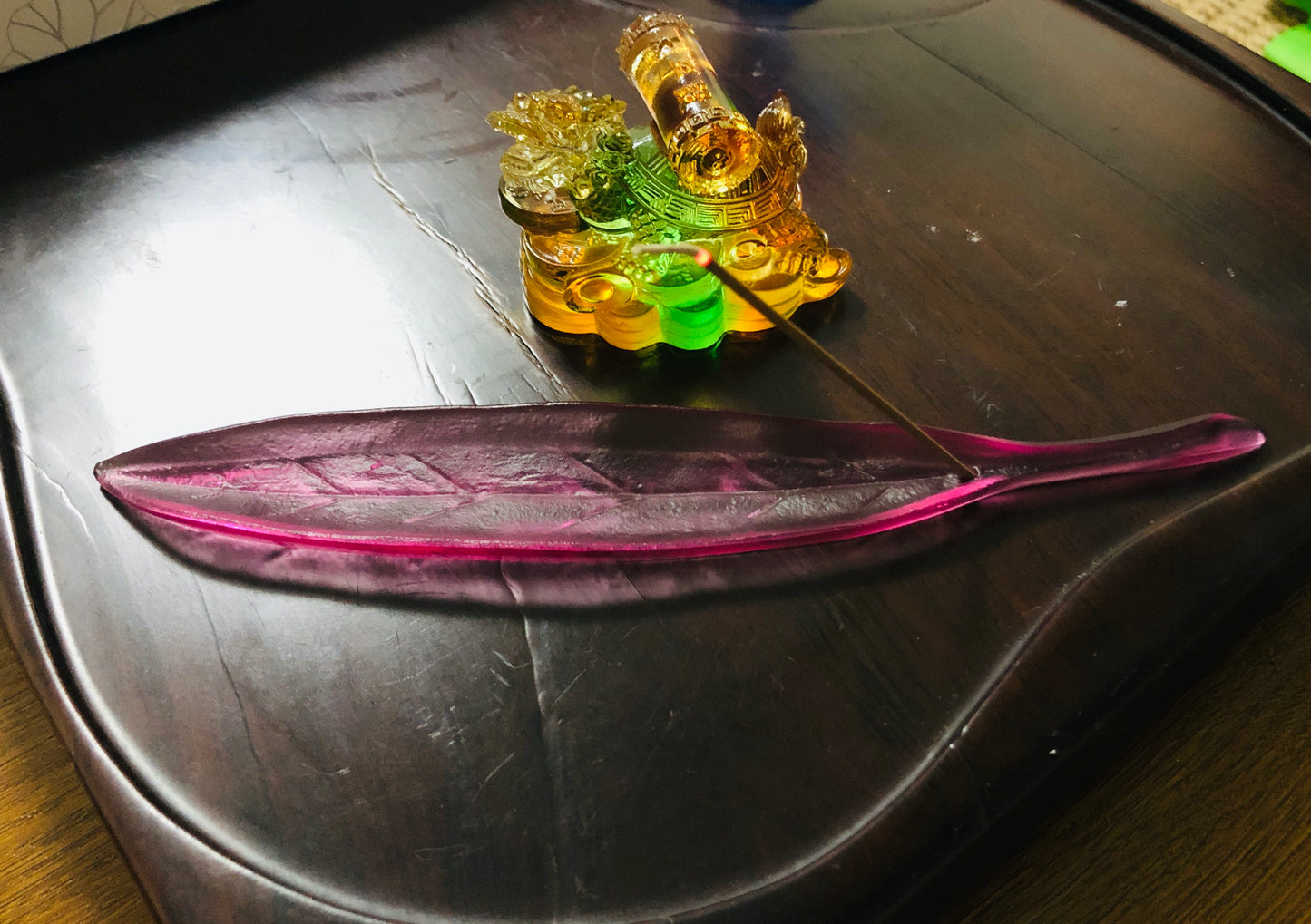 TXJ-923 Home Decoration Incense Stick Holder Leaf shape Liuli Material