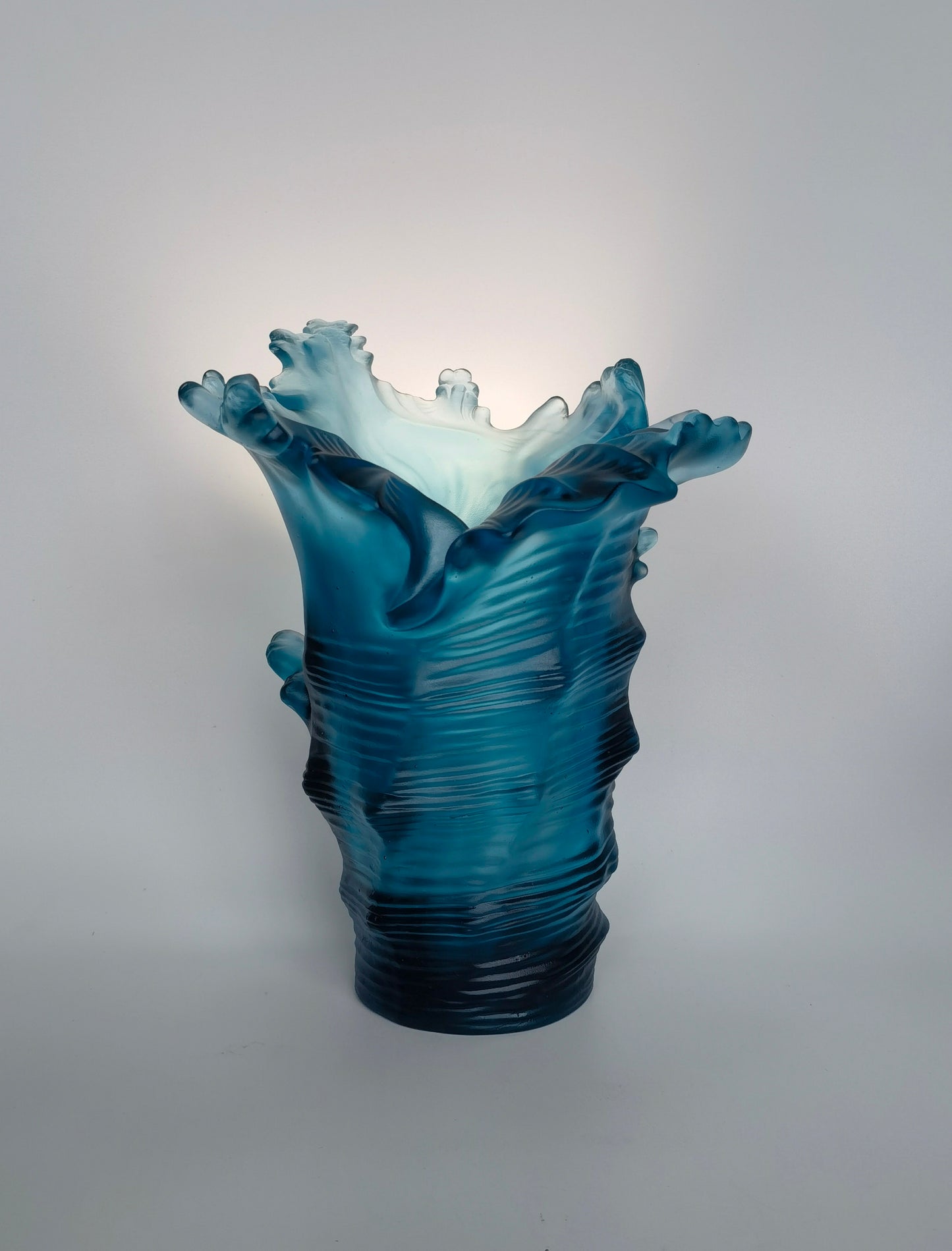 TXJ-938 New arrivals traditional liuli trumpet vase for wedding centerpieces decoration