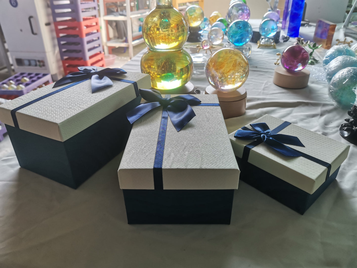 TY-936 Dia.:60mm/80mm/100mm liuli ball with LED Wooden Base