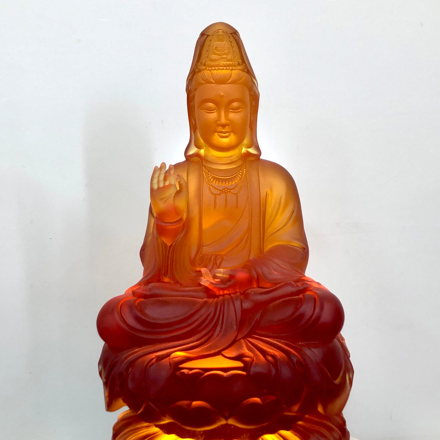 TXF-105Traditional Liuli Kwan-yin Sitting Buddha