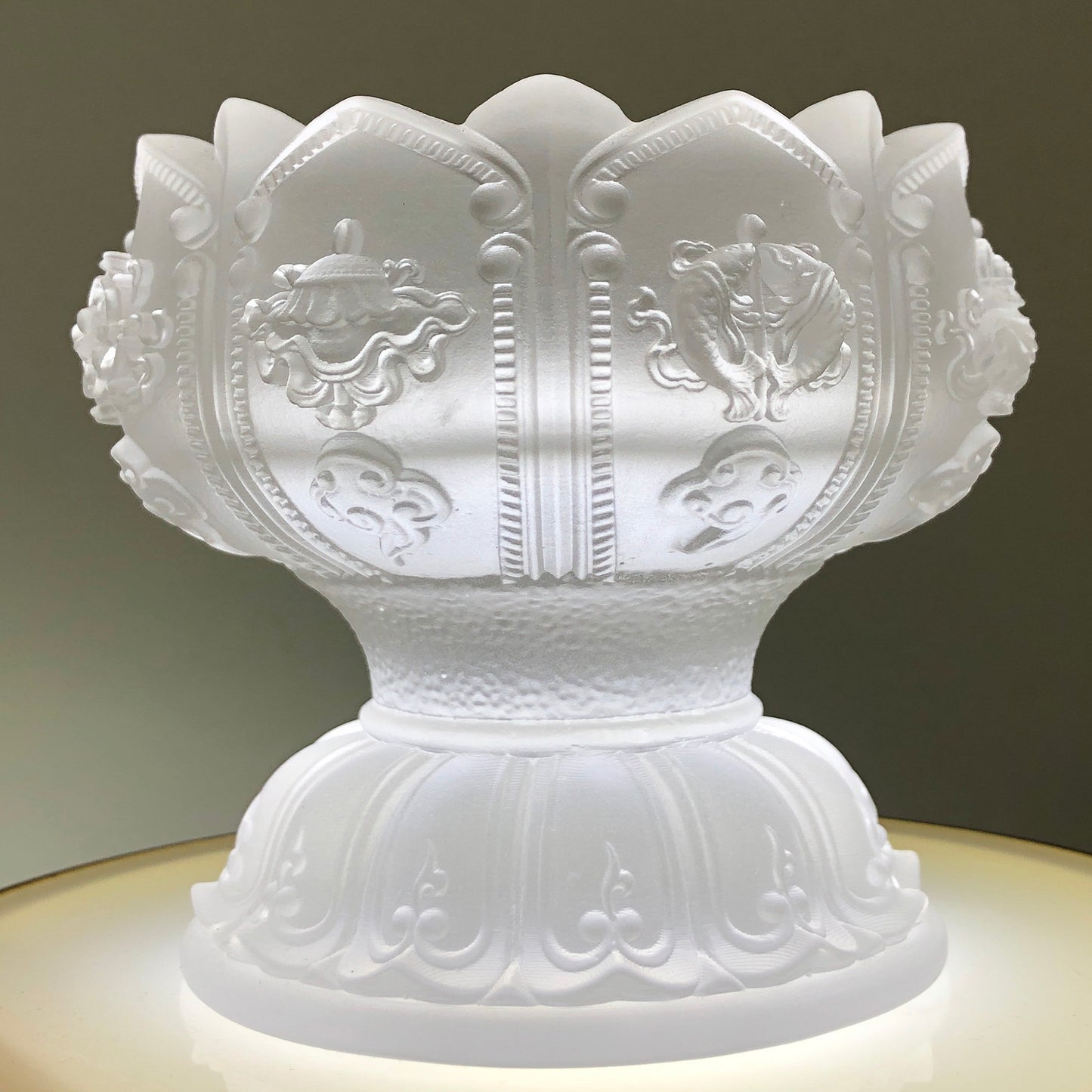 TXJ-231 Multipurpose home decoration eight-auspicious symbol traditional liuli holy cup / candle holder